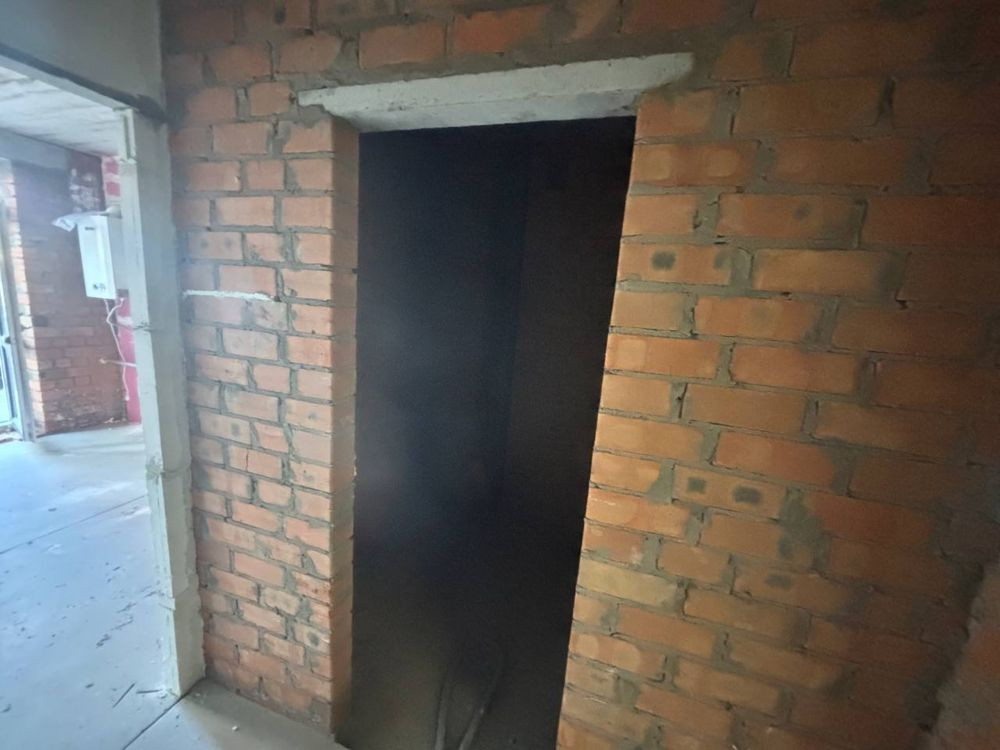 Продаю 1-кімнатну квартиру з двориком Хотів - зображення 8