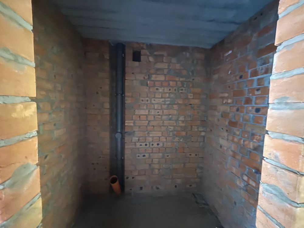 Продаю 1-кімнатну квартиру з двориком Хотів - зображення 7