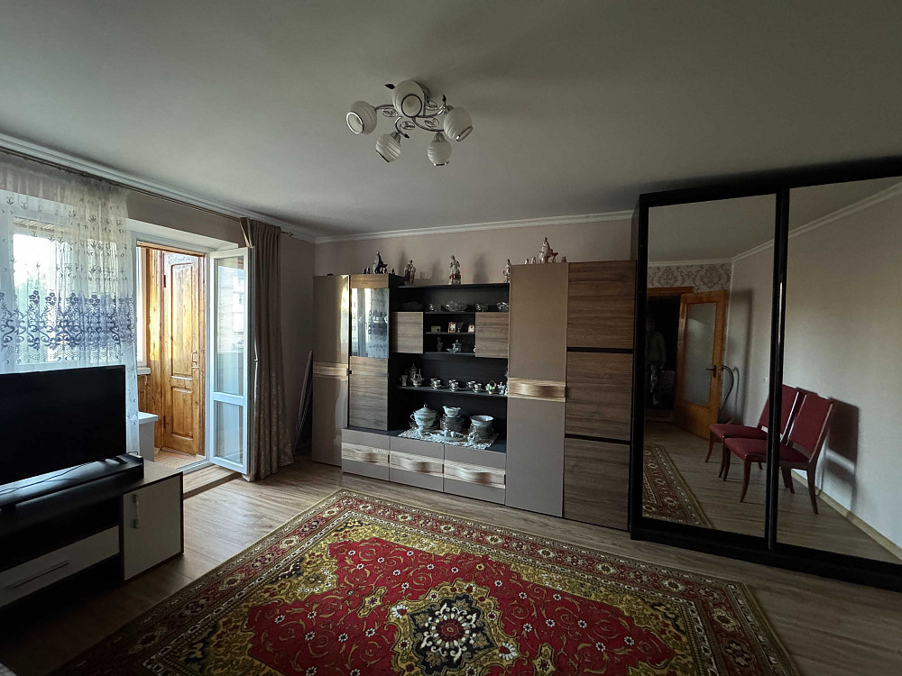 Продається 1 кім.кв, м.Надвірна вул.К.Левицького Надворная - изображение 1