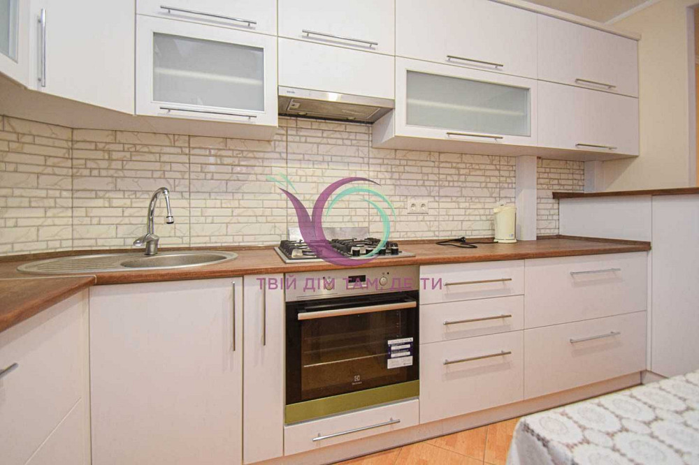 2-к. квартира з лоджією, ремонтом та і/о на проспекті Злуки Тернопіль - зображення 4