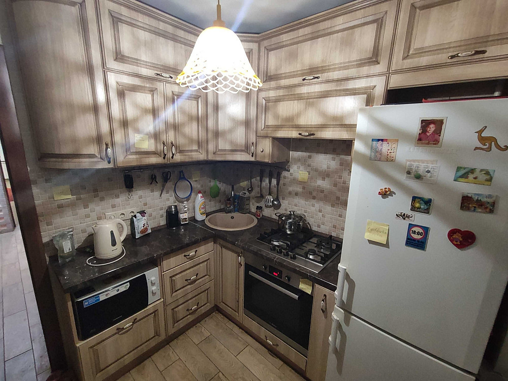 3-х кімнатна квартира 4 этаж ЦЕНТР свое отопление  ремонт  мебель торг Олександрія (Рівненська обл.) - зображення 1