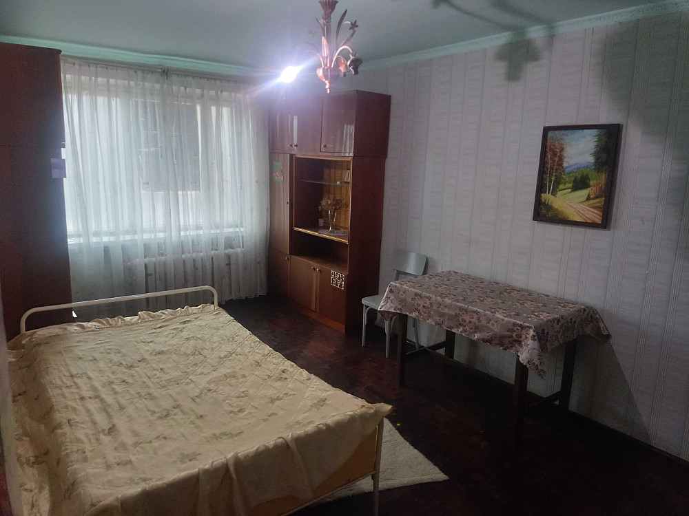 ОРЕНДА 2-х кімнатної квартири на 2-у поверсі 5-и поверхівки, район АТБ Берегово - изображение 1