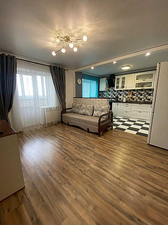 Продам затишну 3-к квартиру 76 м2, центр, Бориспіль Boryspil - photo 1