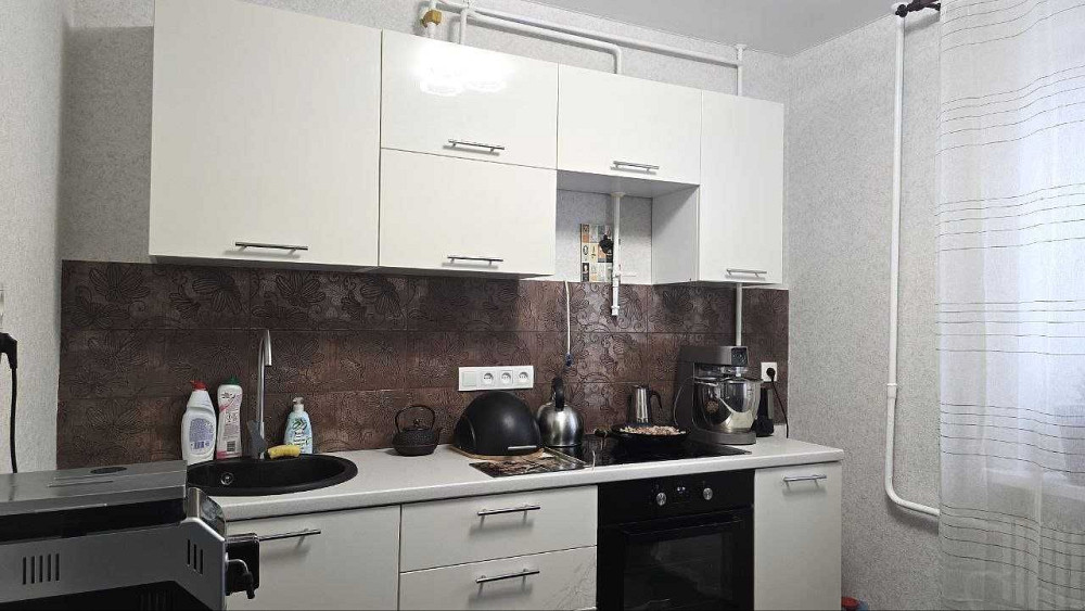 великогабаритна 2-кімнатна квартира від власника, Кам'янське Л/Б 4мкр Кам`янське (Запорізька обл.) - зображення 8