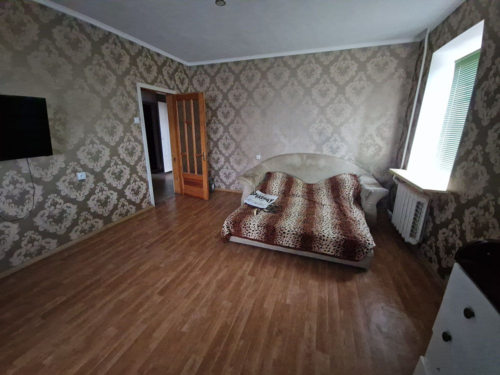 Сдам 1но комнатную квартиру, район курортного рынка, длительно Черноморск - изображение 1