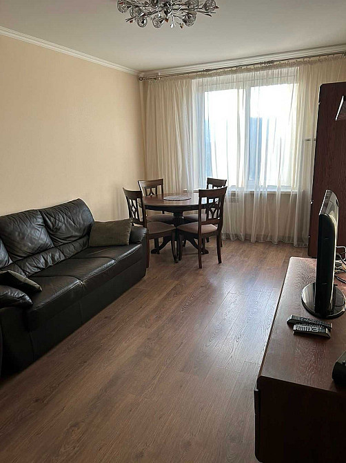 Оренда 3-и кімнатної квартири біля Метро Дарниця. Київ - зображення 1