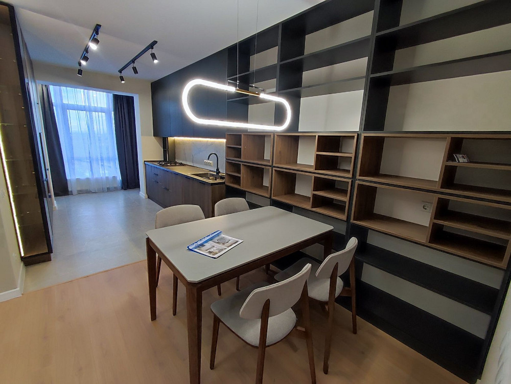 Центр, сучасна 2к.,з кухня-вітальня та дві окремі кімнати Ивано-Франковск - изображение 2