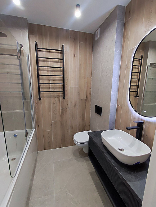 Центр, сучасна 2к.,з кухня-вітальня та дві окремі кімнати Ивано-Франковск - изображение 6