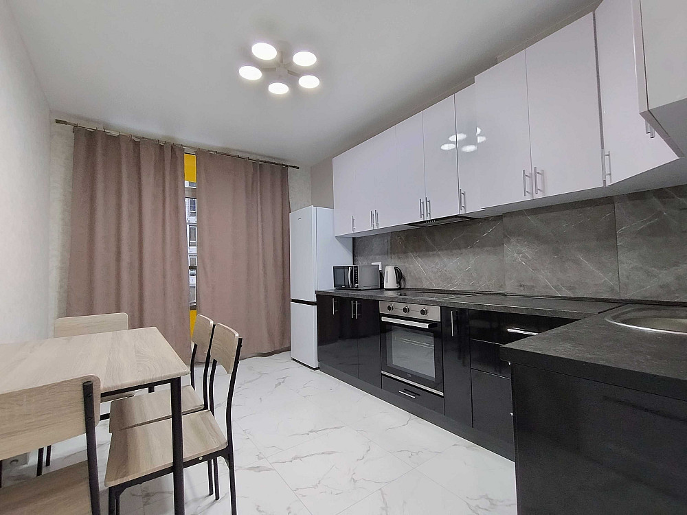 Солом'янський, ЖК Медовий, Кадетський Гай 12, Перша здача Київ - зображення 1