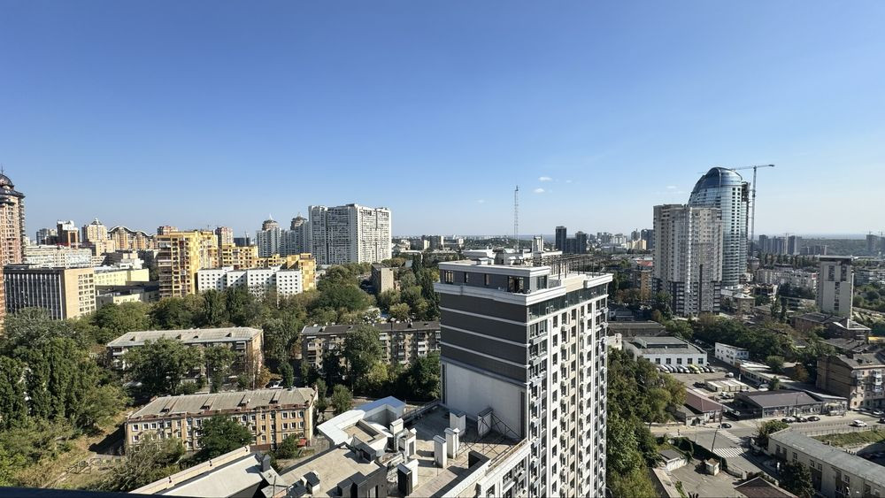 Трирівнева квартира з терасою на Печерську Киев - изображение 1