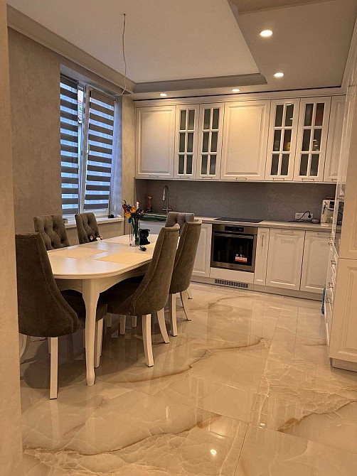 Продаж трикімнатної квартири Мукачево - зображення 1