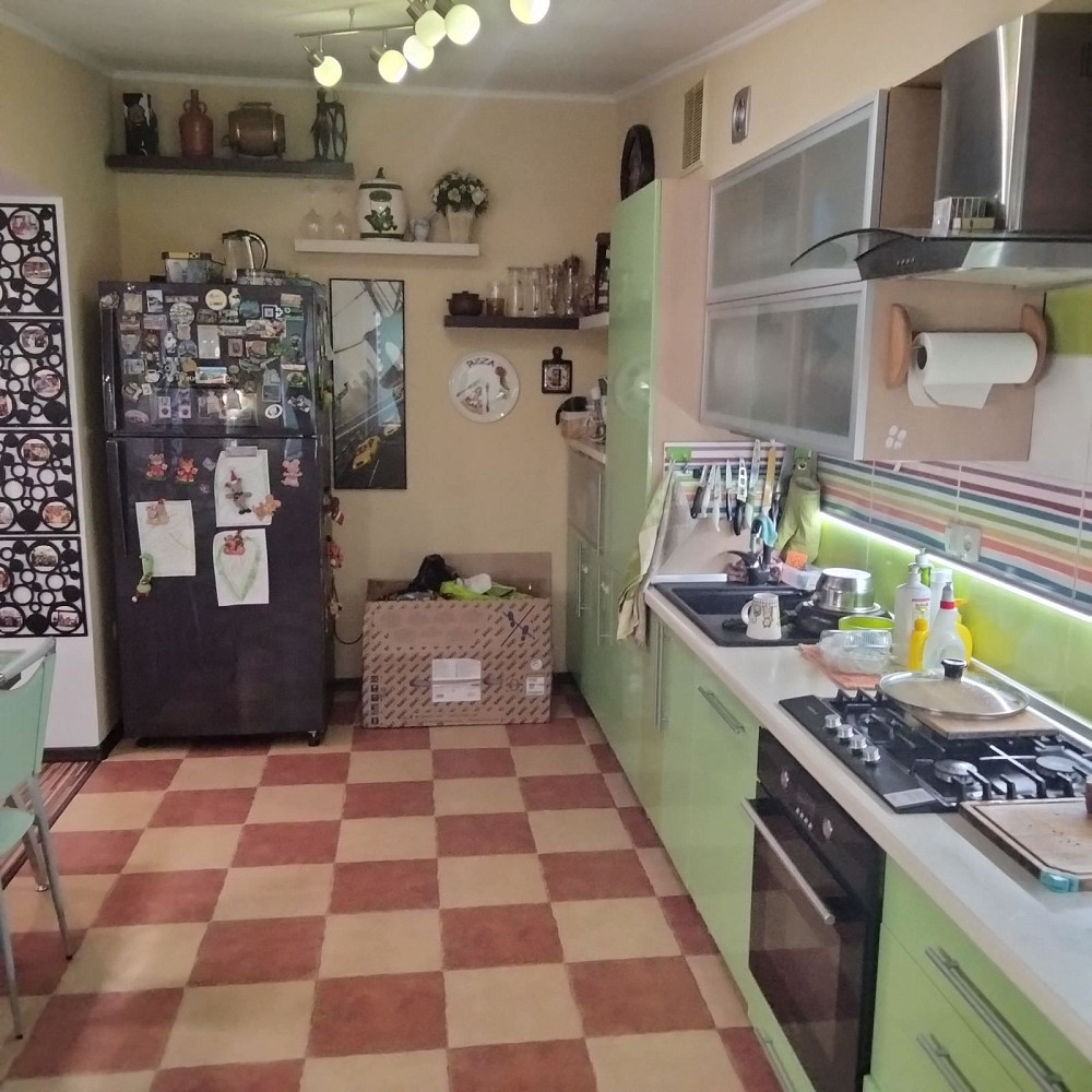 Продаю квартиру 118м² . Вся мебель и техника остаеться.  4 этаж Сумы - изображение 4