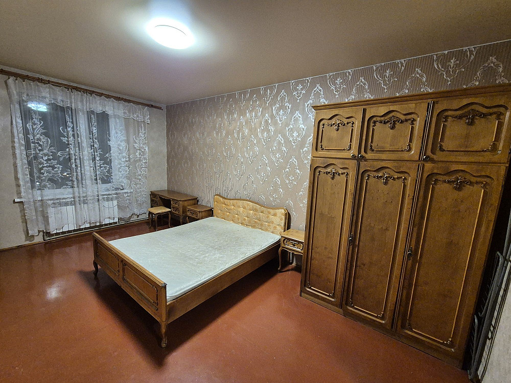 2 Кім.В Центрі біля Макдональдс. Кропивницький - зображення 4