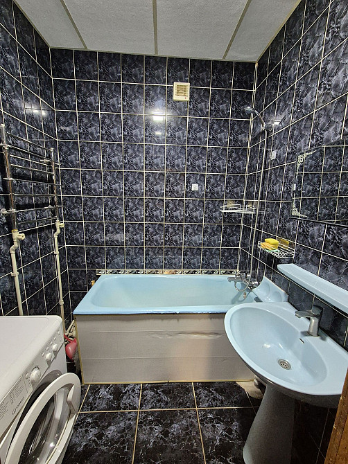 2 Кім.В Центрі біля Макдональдс. Кропивницький - зображення 8