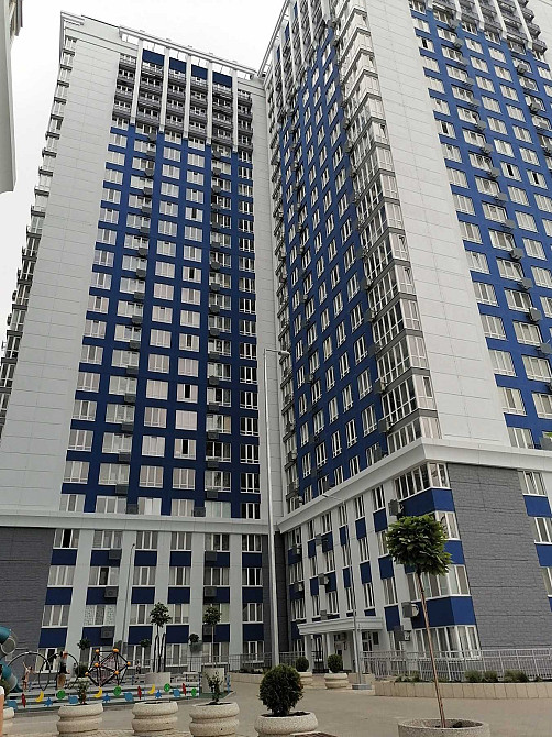 Продам квартиру с кухней 20 кв.м, и спальней 14 кв.м. в ЖК Омега Одесса - изображение 1