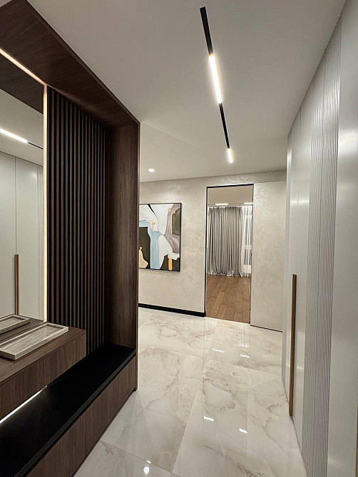 Продаж 3х кімн кв Новий ремонт "Французький квартал 2"  Маккейна 3а Київ - зображення 4