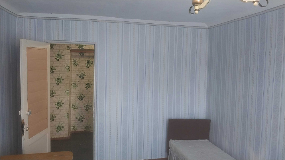 Терміново продається секція гуртожитку    р -н с- Цукрового завода Кам`янець-Подільський - зображення 1