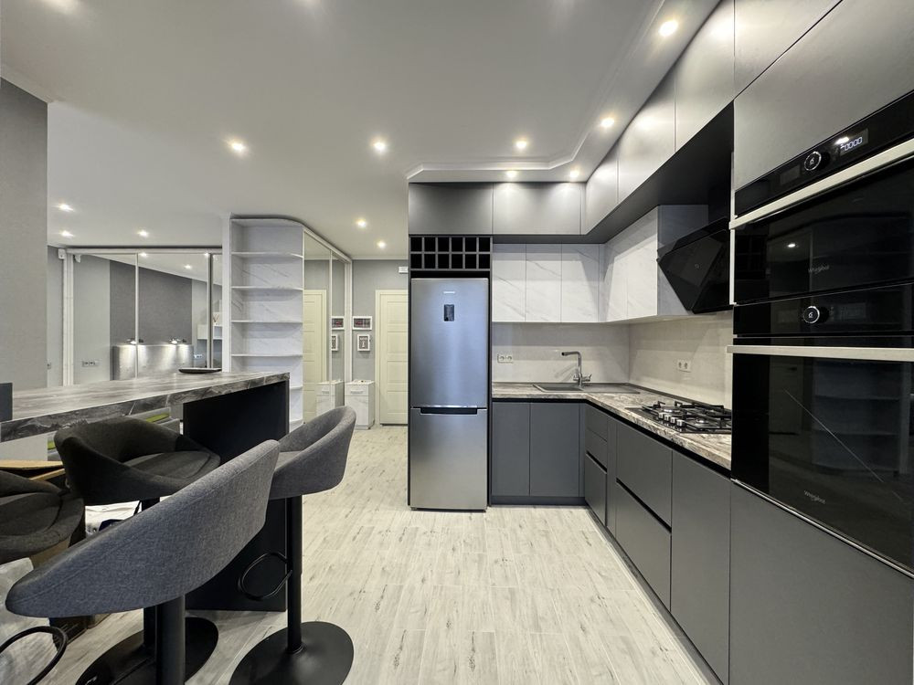 Дизайнерська однокімнатна з ремонтом! Топ ціна! Газ! Велика лоджія! Ирпень - изображение 1