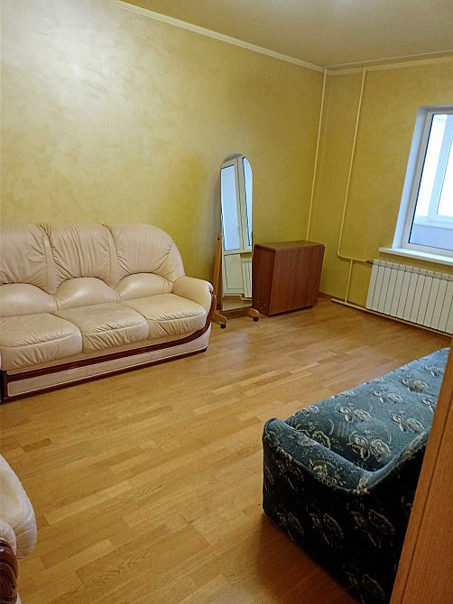 Сдам 3 комнатную  с ремонтом,метро  Харьковская пешком, Ревуцкого, 35 Київ - зображення 1