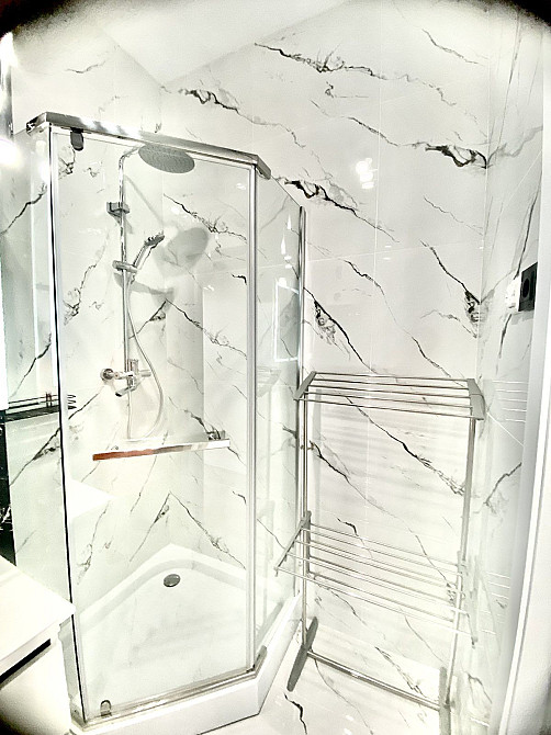 Продаж ексклюзивної нової 2х Рівне - зображення 5