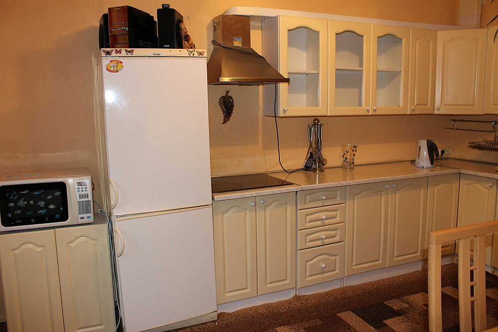 М.Позняки-10 хв, Драгоманова. Вбудована кухня. 2 шафи-купе. 2 дивани Київ - зображення 5