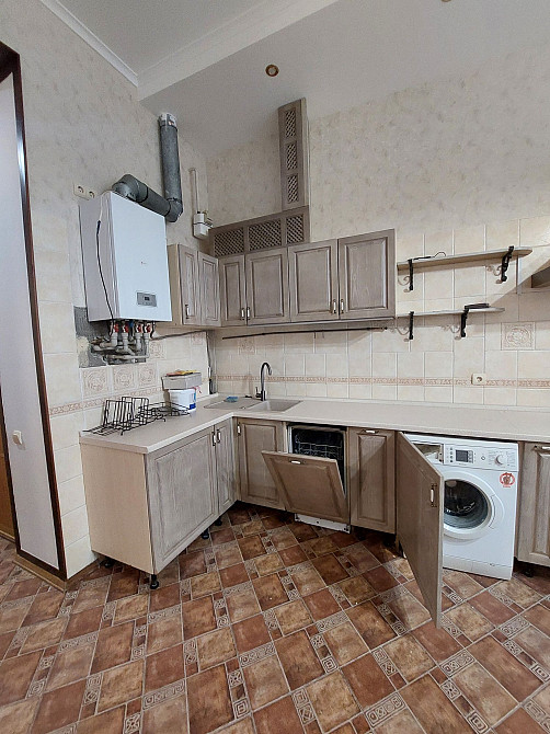 Сдам шикарную евротрешку, ул. Пастера. Цена с гаражом. . Одеса - зображення 2