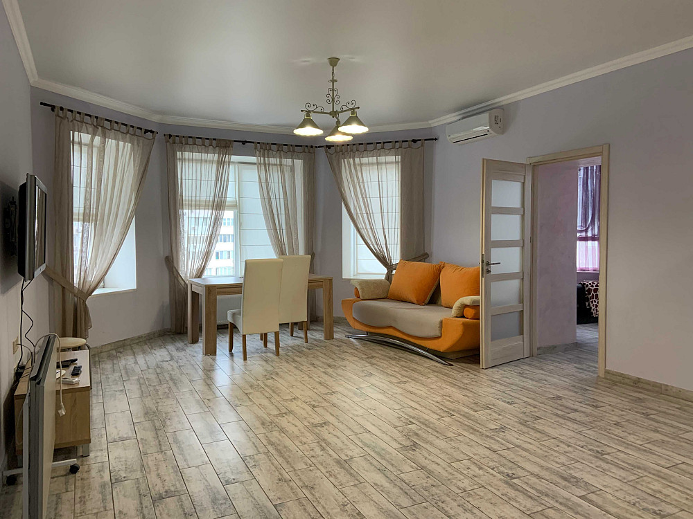 Сдам длительно 2 ком.студию в пер.Хантадзе Чорноморськ - зображення 6