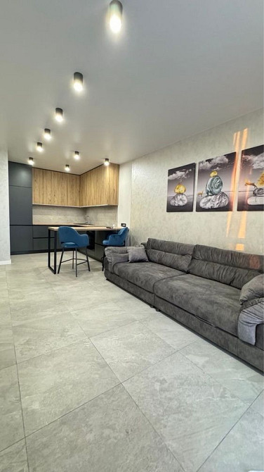 Світла і затишна в ЖК Варшавський плюс Київ - зображення 1