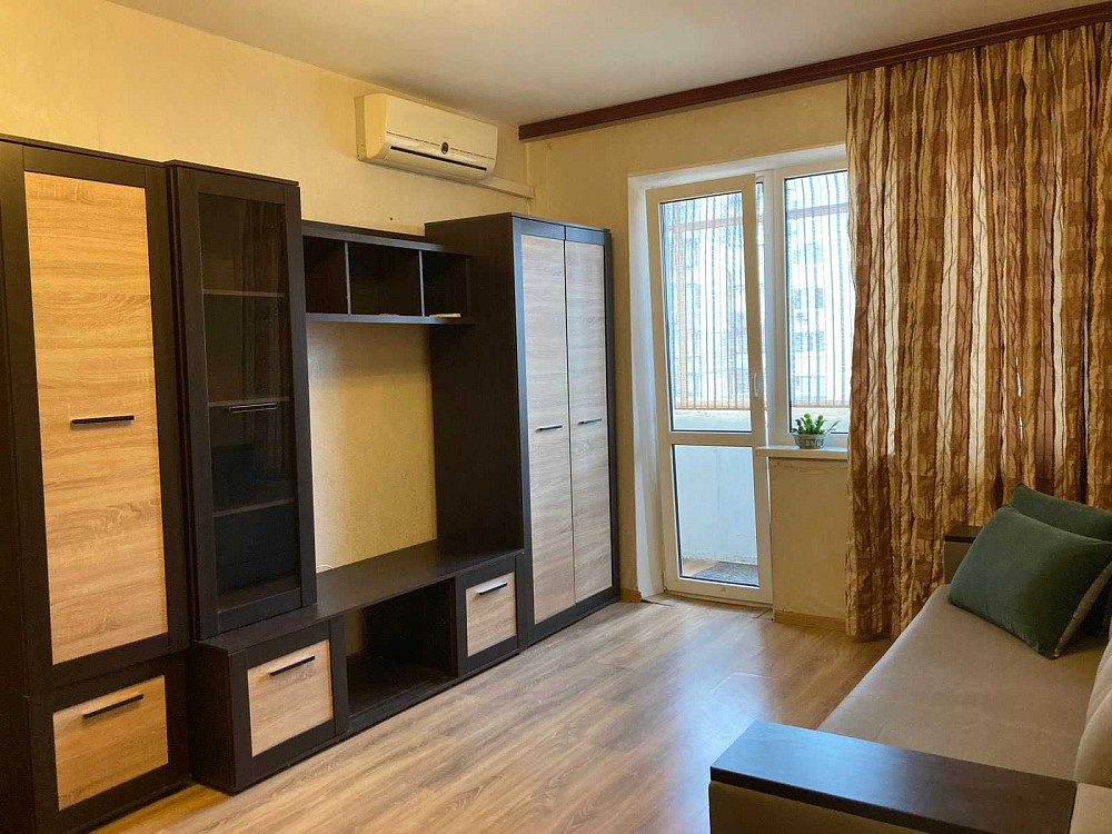 Оренда 1 кім. квартири  по  вул. Володимира Івасюка  42в.  Оболонь. Київ - зображення 1