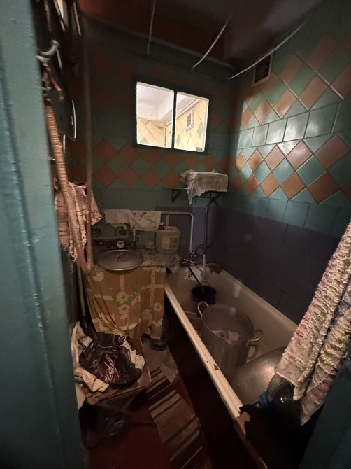 Продам двухкомнатную квартиру под ремонт . Черёмушки Кам`янське (Запорізька обл.) - зображення 8