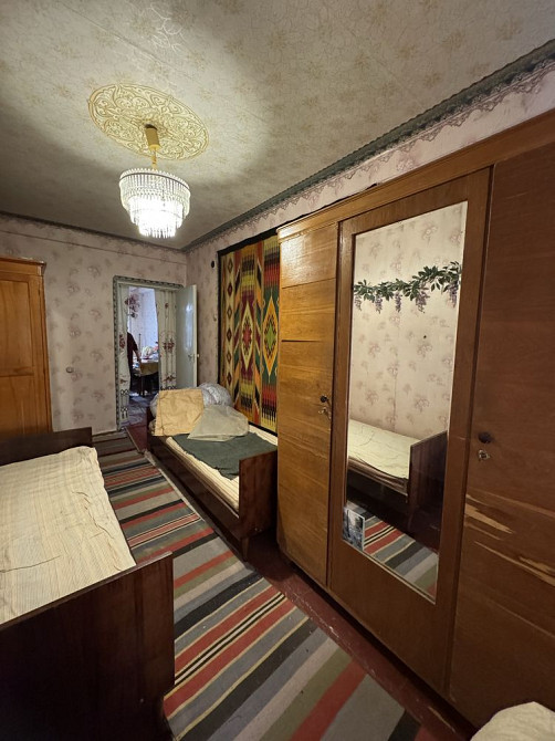 Продам двухкомнатную квартиру под ремонт . Черёмушки Кам`янське (Запорізька обл.) - зображення 2