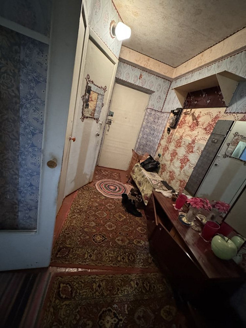 Продам двухкомнатную квартиру под ремонт . Черёмушки Кам`янське (Запорізька обл.) - зображення 7