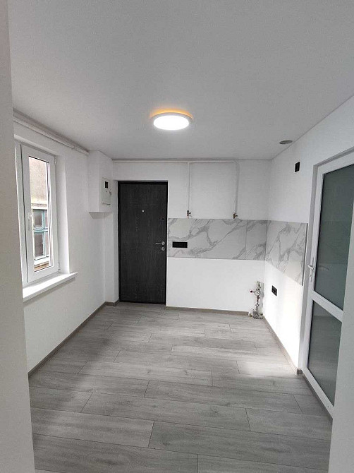 1 кімн Центр \ Майдан Черновцы - изображение 1