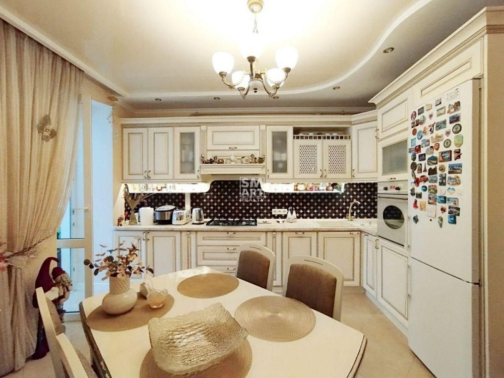 Продаж 3к кв-ри,вул Хмельницька 10,ст.м. Святошин Киев - изображение 1