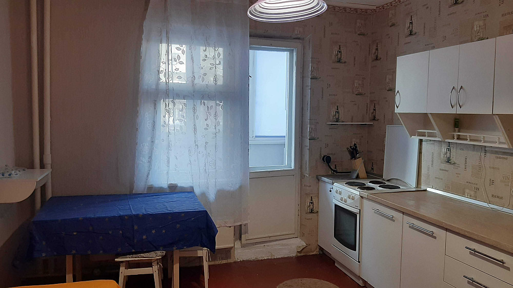 Оренда 1 кімнатна вул. Ревуцкого 42 б метро Харківська 5 хв Київ - зображення 1