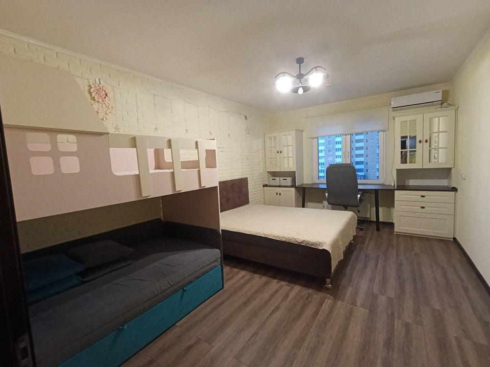 Крістер Град, Данченка Сергія,5 Київ - зображення 6