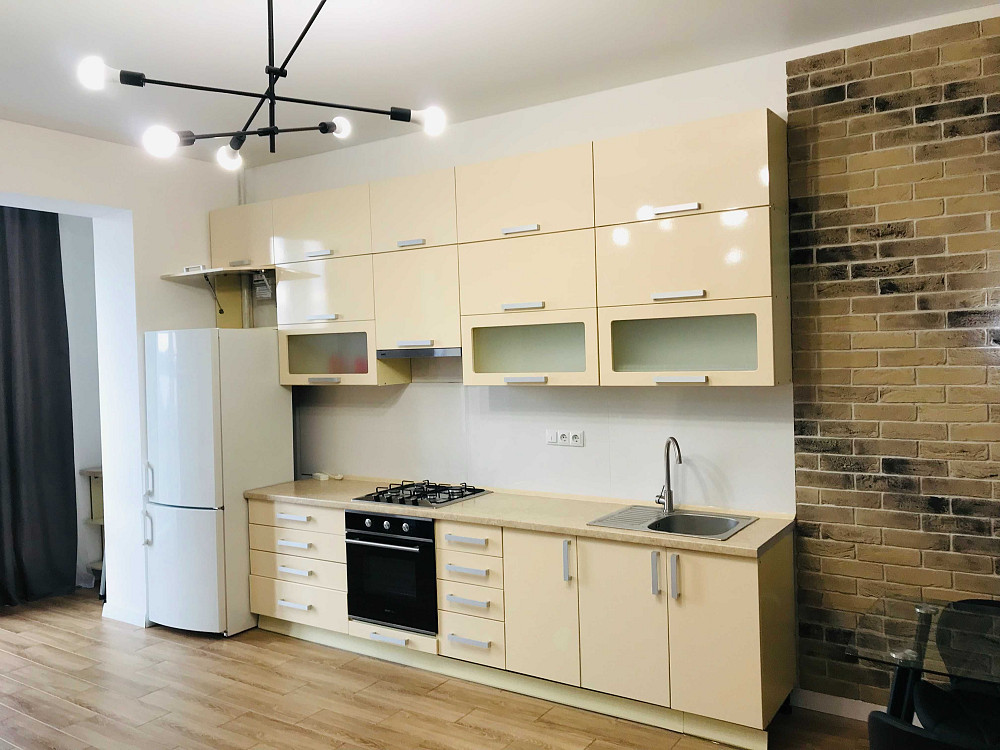 Дизайнерська "Loft" з панорамою, біля озера. 1к 45м2 в новобудові! Рівне - зображення 7