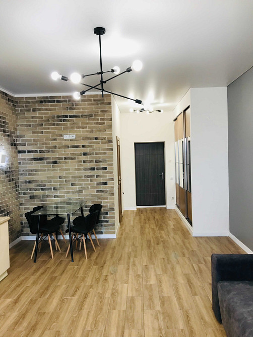 Дизайнерська "Loft" з панорамою, біля озера. 1к 45м2 в новобудові! Рівне - зображення 6