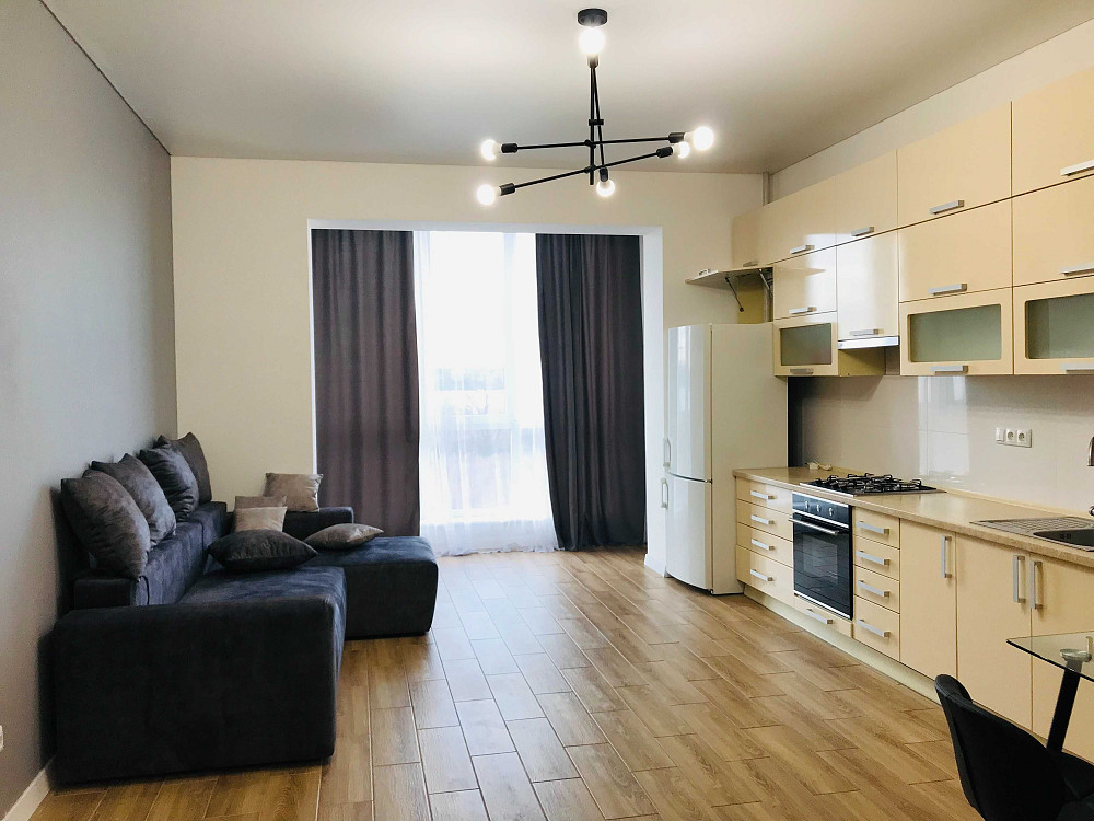 Дизайнерська "Loft" з панорамою, біля озера. 1к 45м2 в новобудові! Рівне - зображення 2