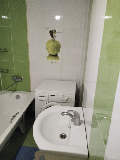 Продам 2 комнатную квартиру на Ру Ленина Кривий Ріг - зображення 2