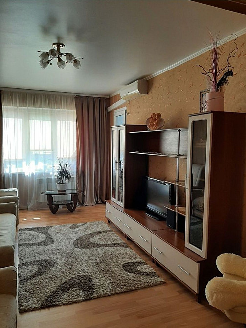 Квартира 3 комнатная 97 кв Гагарина центр Кривий Ріг - зображення 1