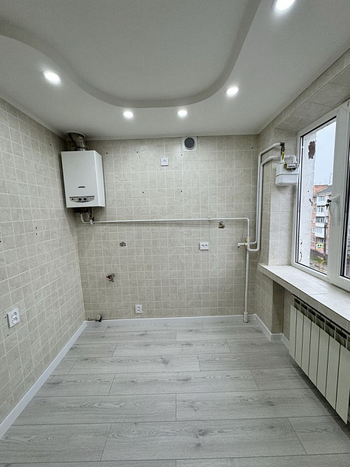 3 кімнатна квартира на Проспекті, р-н Спорттовари Черновцы - изображение 4