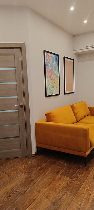 Пр. Петровского, низ. Продам 3-к. кв 2 этаж, ремонт, мебель, техника Дніпро - зображення 1