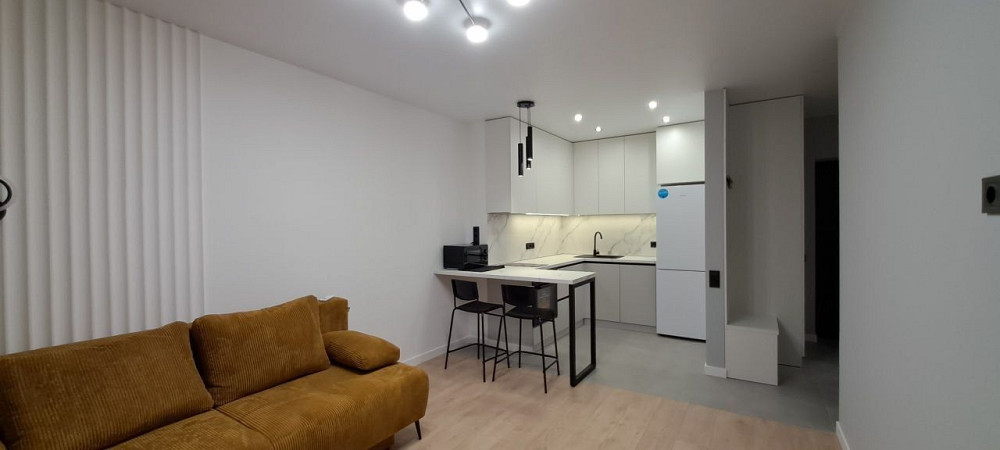 Оренда просторої 1 кімнатної квартири, ЖК Варшавський. Перша здача Киев - изображение 1