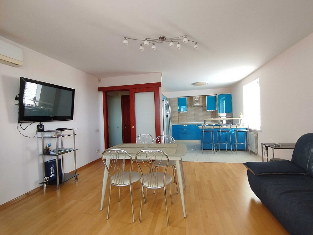 від ВЛАСНИКА  велика дворівнева 4-кімнатна квартира ,Метро Дарниця Київ - зображення 2