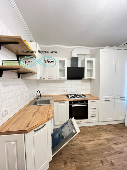 Велика 1к 44 кв м ЖК Волошковий Софіївська Борщагівка - зображення 1