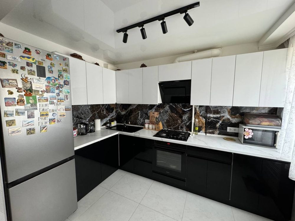 Продам 3х комнатную квартиру район острова Новомосковськ - зображення 1