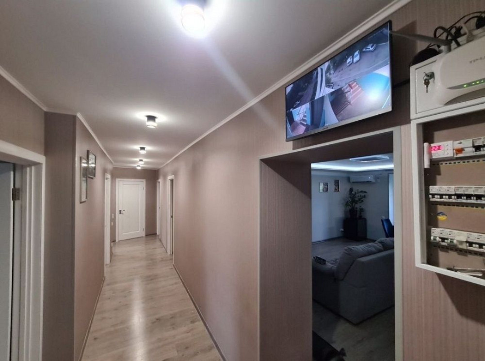 Продам квартиру 6-ти комнатную Новомосковск - изображение 1