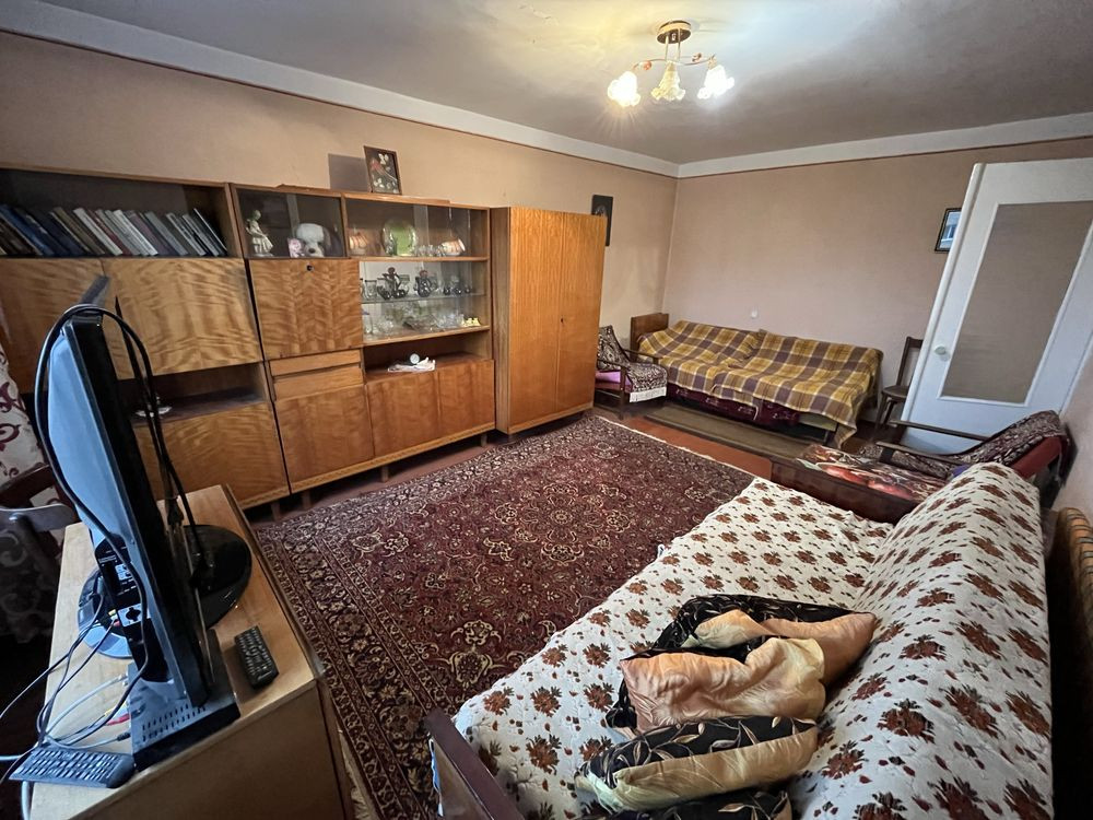 Здається 1кімн. Чешка вул. Героїв Майдану Чернівці - зображення 1