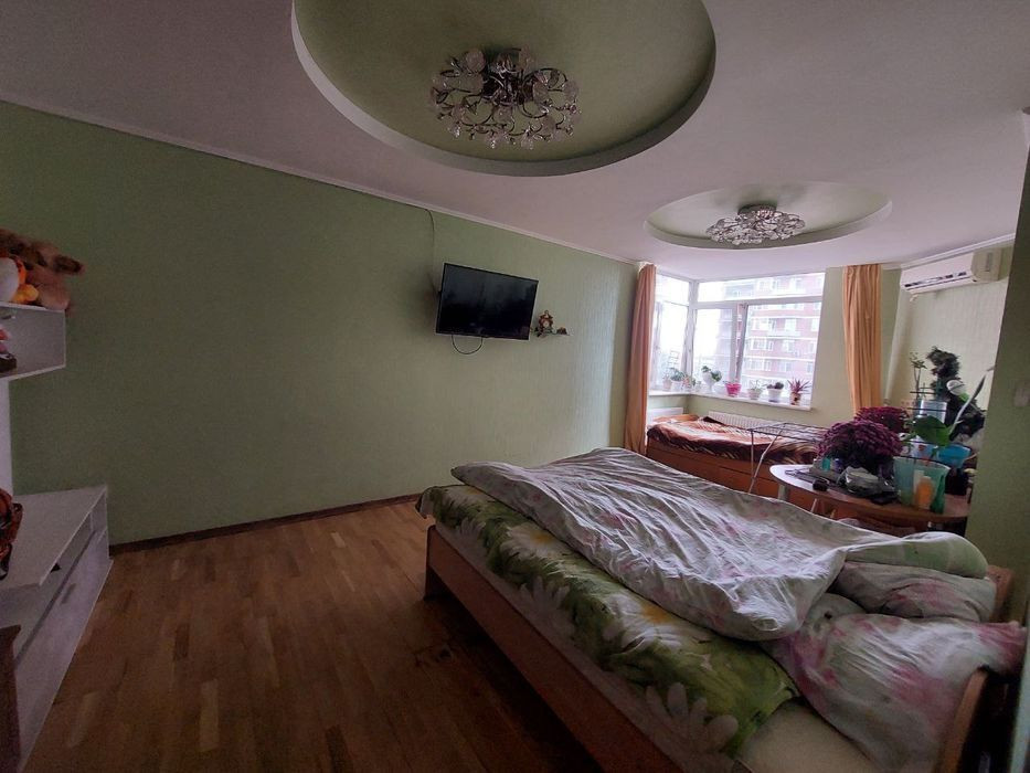 2х комнатная большая квартира , ЖК Романовский  4 эт./ 18 эт.. 70 м Одесса - изображение 2